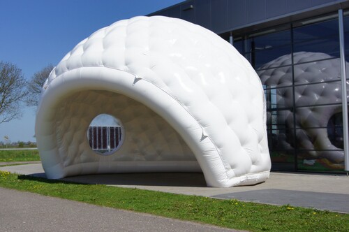 GOLF TENT
